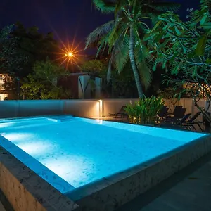 Ton Sai Tropical Island Phi Phi Adaları