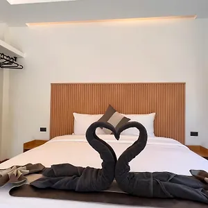 https://prukrom-lanta-guesthouse.koh-lantahotels.net