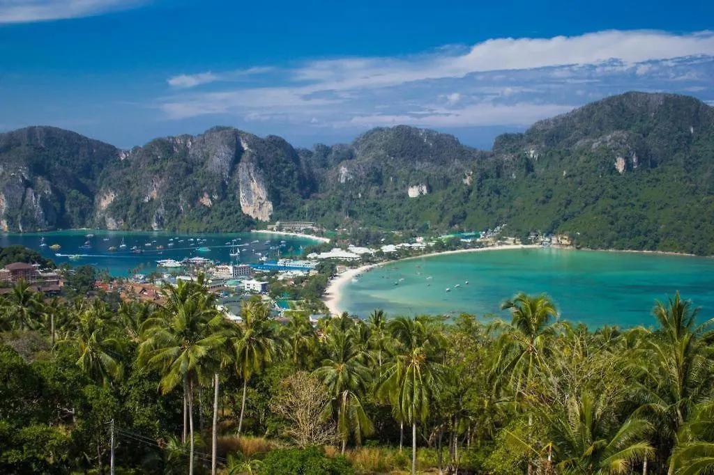 Villa 360 Phi Phi Don 4*,